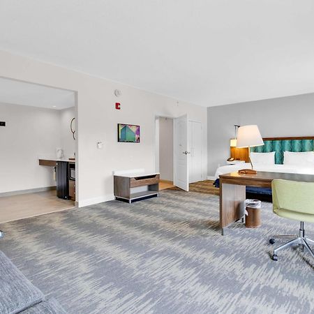 Hampton Inn & Suites Sarasota / Bradenton - Airport Eksteriør billede